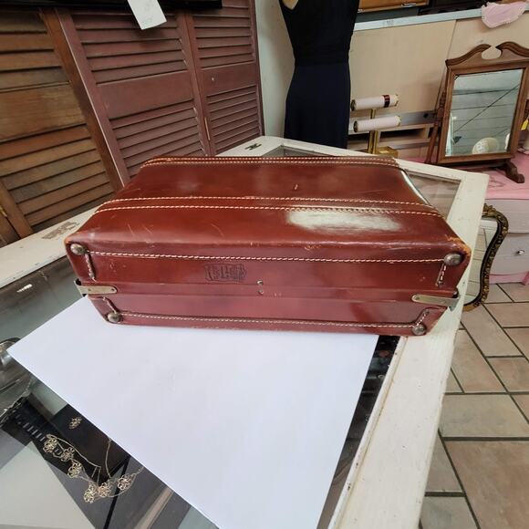 Leather suitcase briefcase VINTAGE handles Brown/tan stiitching 1940s - Picture 6 of 16